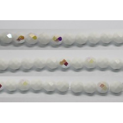 30 perles verre facettes craie A/B 10mm