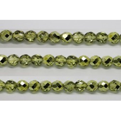 30 perles verre facettes olivine demi metalise 6mm