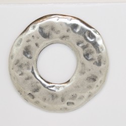 5 Donuts metal argenté antique 44x3mm